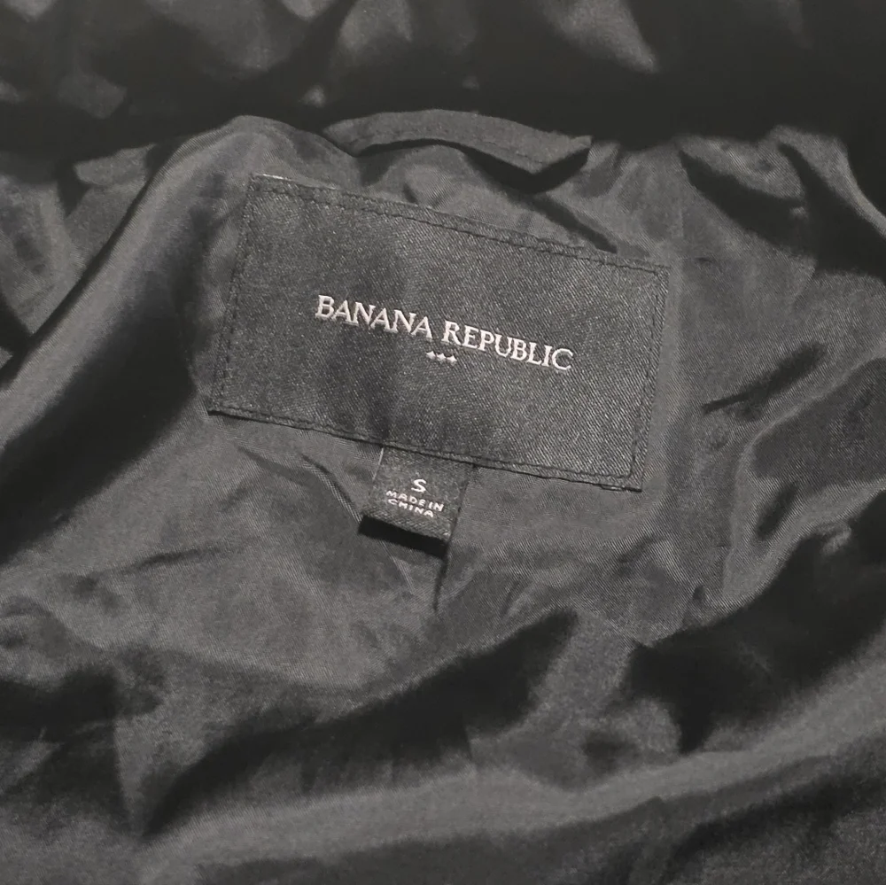 Banana Republic Womens Black Quilted Zipper/Snap Down Jacket Sz. S